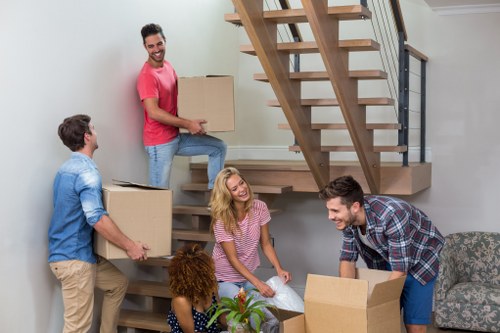 Local removal van service for flats and houses