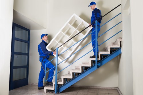 Packing and loading support for a man with van booking