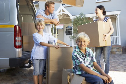 Governing law and contract terms for man with van services